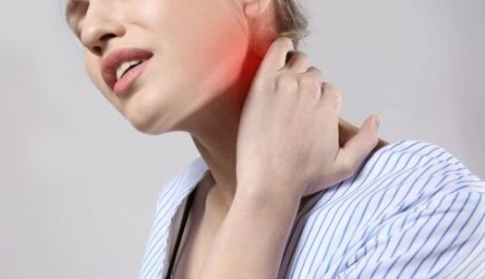 Hals Schmerz wéinst Osteochondrose
